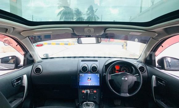 Nunua Ilio tumika Nissan Dualis Nyeusi Gari ndani ya Dar es Salaam nchini Dar es Salaam Nunua Ilio tumika Nissan Dualis Nyeusi Gari ndani ya Dar es Salaam nchini Dar es Salaam