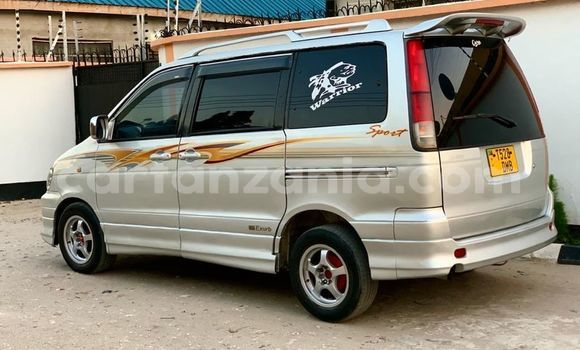 Nunua Ilio tumika Toyota Noah Fedha Gari ndani ya Dar es Salaam nchini Dar es Salaam Nunua Ilio tumika Toyota Noah Fedha Gari ndani ya Dar es Salaam nchini Dar es Salaam