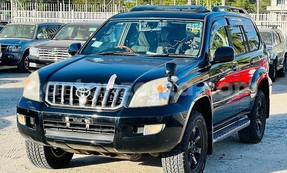 Nunua Imported Toyota Prado Nyeusi Gari ndani ya Dar es Salaam nchini Dar es Salaam