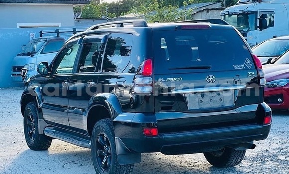 Nunua Imported Toyota Prado Nyeusi Gari ndani ya Dar es Salaam nchini Dar es Salaam Nunua Imported Toyota Prado Nyeusi Gari ndani ya Dar es Salaam nchini Dar es Salaam