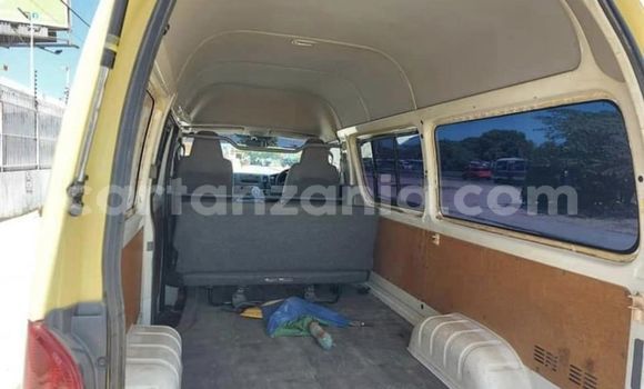 Nunua Ilio tumika Toyota Hiace Nyingine Gari ndani ya Dar es Salaam nchini Dar es Salaam Nunua Ilio tumika Toyota Hiace Nyingine Gari ndani ya Dar es Salaam nchini Dar es Salaam