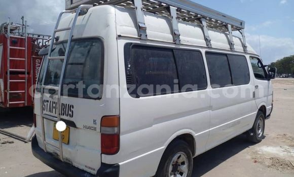 Nunua Ilio tumika Toyota Hiace Nyeupe Gari ndani ya Dar es Salaam nchini Dar es Salaam Nunua Ilio tumika Toyota Hiace Nyeupe Gari ndani ya Dar es Salaam nchini Dar es Salaam
