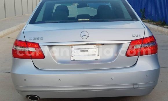 Nunua Ilio tumika Mercedes‒Benz E–Class Fedha Gari ndani ya Dar es Salaam nchini Dar es Salaam Nunua Ilio tumika Mercedes‒Benz E–Class Fedha Gari ndani ya Dar es Salaam nchini Dar es Salaam