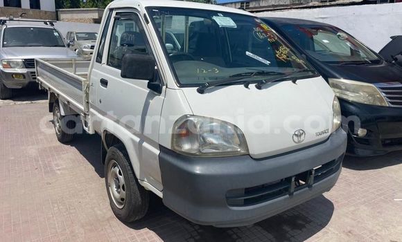 Buy Used Toyota Town Ace White Car in Dar es Salaam in Dar es Salaam