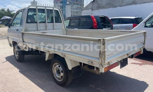 Nunua Ilio tumika Toyota Town Ace Nyeupe Gari ndani ya Dar es Salaam nchini Dar es Salaam Nunua Ilio tumika Toyota Town Ace Nyeupe Gari ndani ya Dar es Salaam nchini Dar es Salaam