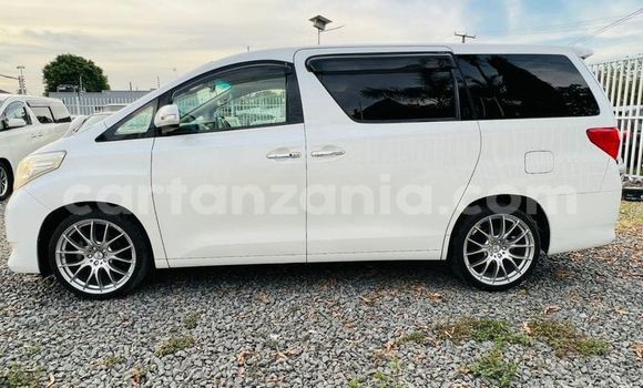 Buy Used Toyota Alphard White Car in Dar es Salaam in Dar es Salaam