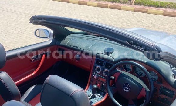 Nunua Ilio tumika Mercedes‒Benz SLK–Class Fedha Gari ndani ya Dar es Salaam nchini Dar es Salaam Nunua Ilio tumika Mercedes‒Benz SLK–Class Fedha Gari ndani ya Dar es Salaam nchini Dar es Salaam