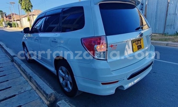 Nunua Ilio tumika Subaru Forester Nyeupe Gari ndani ya Dar es Salaam nchini Dar es Salaam Nunua Ilio tumika Subaru Forester Nyeupe Gari ndani ya Dar es Salaam nchini Dar es Salaam