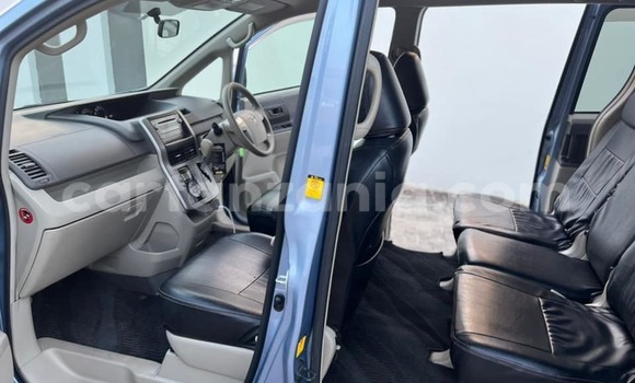 Nunua Ilio tumika Toyota Noah Bluu Gari ndani ya Dar es Salaam nchini Dar es Salaam Nunua Ilio tumika Toyota Noah Bluu Gari ndani ya Dar es Salaam nchini Dar es Salaam