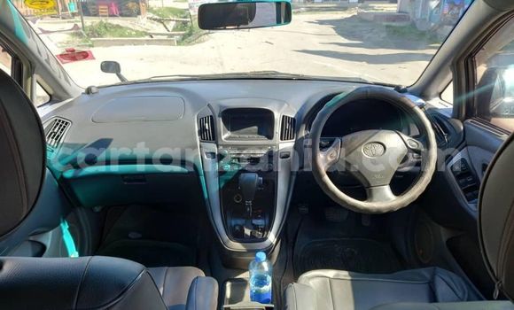 Nunua Ilio tumika Toyota Harrier Nyeusi Gari ndani ya Dar es Salaam nchini Dar es Salaam Nunua Ilio tumika Toyota Harrier Nyeusi Gari ndani ya Dar es Salaam nchini Dar es Salaam