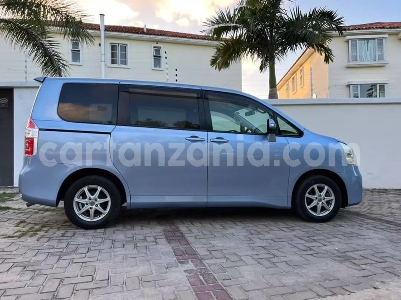 Big with watermark toyota noah dar es salaam dar es salaam 17202