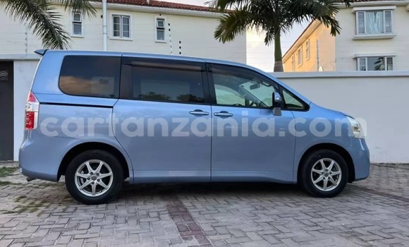 Buy Used Toyota Noah Blue Car in Dar es Salaam in Dar es Salaam
