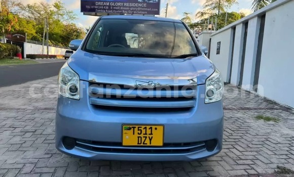 Buy Used Toyota Noah Blue Car in Dar es Salaam in Dar es Salaam Buy Used Toyota Noah Blue Car in Dar es Salaam in Dar es Salaam