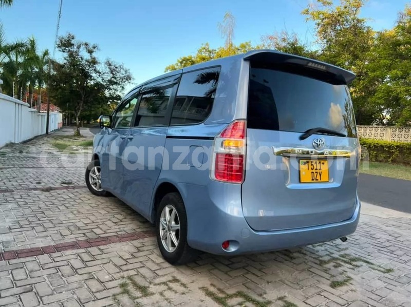 Big with watermark toyota noah dar es salaam dar es salaam 17202