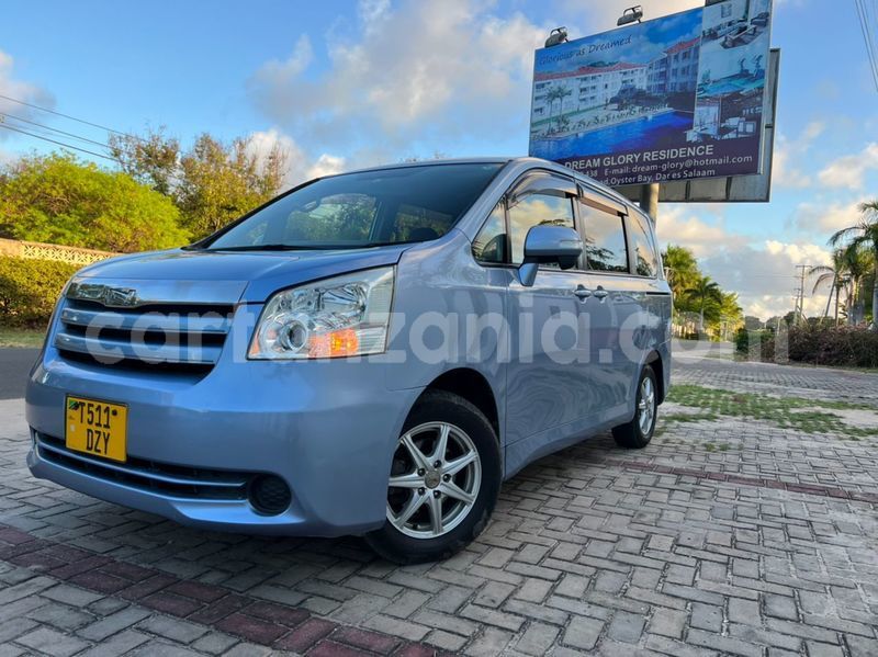 Big with watermark toyota noah dar es salaam dar es salaam 17202