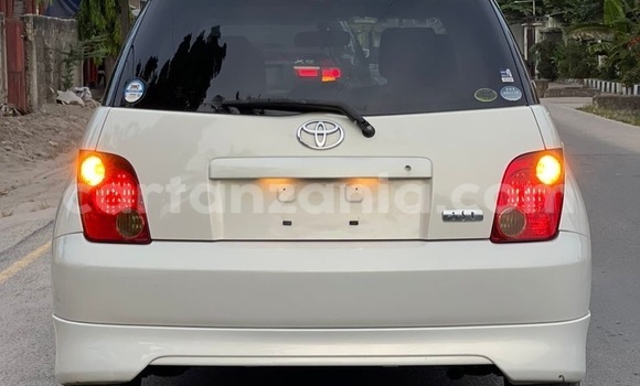 Buy Import Toyota IST White Car in Dar es Salaam in Dar es Salaam Buy Import Toyota IST White Car in Dar es Salaam in Dar es Salaam