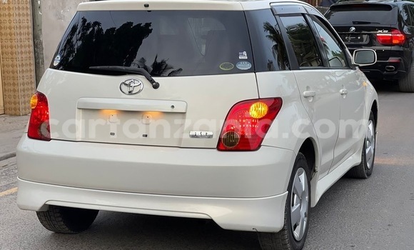 Buy Import Toyota IST White Car in Dar es Salaam in Dar es Salaam Buy Import Toyota IST White Car in Dar es Salaam in Dar es Salaam