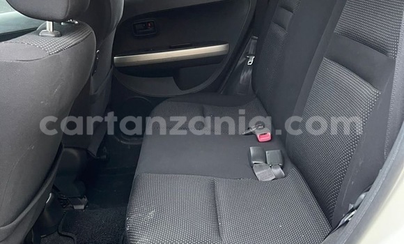 Buy Import Toyota IST White Car in Dar es Salaam in Dar es Salaam Buy Import Toyota IST White Car in Dar es Salaam in Dar es Salaam