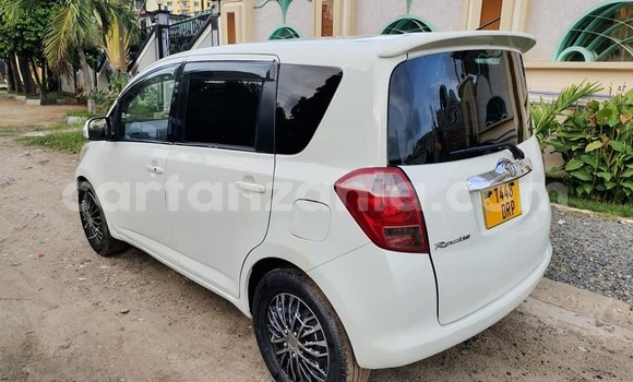 Buy Used Toyota Ractis White Car in Dar es Salaam in Dar es Salaam Buy Used Toyota Ractis White Car in Dar es Salaam in Dar es Salaam