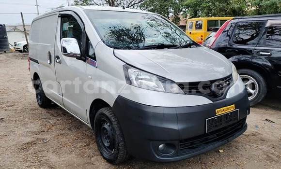 Nunua Ilio tumika Nissan NV200 Fedha Gari ndani ya Dar es Salaam nchini Dar es Salaam Nunua Ilio tumika Nissan NV200 Fedha Gari ndani ya Dar es Salaam nchini Dar es Salaam