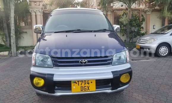 Buy Used Toyota Noah Blue Car in Dar es Salaam in Dar es Salaam