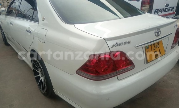 Nunua Ilio tumika Toyota Crown Nyeupe Gari ndani ya Dar es Salaam nchini Dar es Salaam Nunua Ilio tumika Toyota Crown Nyeupe Gari ndani ya Dar es Salaam nchini Dar es Salaam
