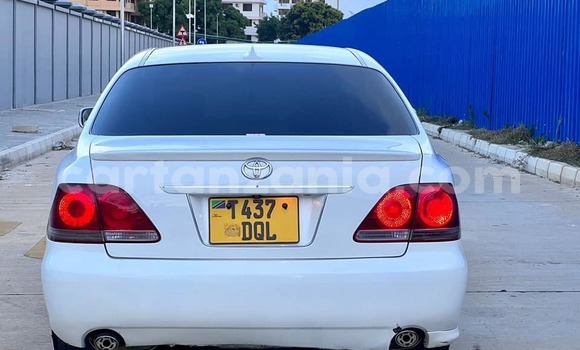 Nunua Ilio tumika Toyota Crown Nyeupe Gari ndani ya Dar es Salaam nchini Dar es Salaam Nunua Ilio tumika Toyota Crown Nyeupe Gari ndani ya Dar es Salaam nchini Dar es Salaam