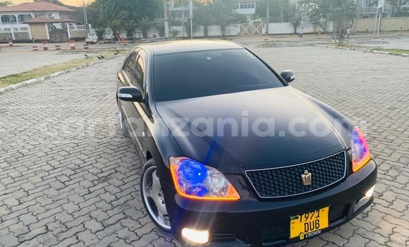 Buy Used Toyota Crown Black Car in Dar es Salaam in Dar es Salaam Buy Used Toyota Crown Black Car in Dar es Salaam in Dar es Salaam