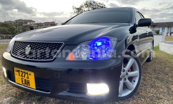 Buy Used Toyota Crown Black Car in Dar es Salaam in Dar es Salaam Buy Used Toyota Crown Black Car in Dar es Salaam in Dar es Salaam