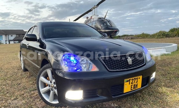 Buy Used Toyota Crown Black Car in Dar es Salaam in Dar es Salaam Buy Used Toyota Crown Black Car in Dar es Salaam in Dar es Salaam