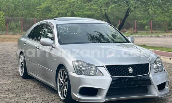 Nunua Ilio tumika Toyota Crown Fedha Gari ndani ya Dar es Salaam nchini Dar es Salaam Nunua Ilio tumika Toyota Crown Fedha Gari ndani ya Dar es Salaam nchini Dar es Salaam