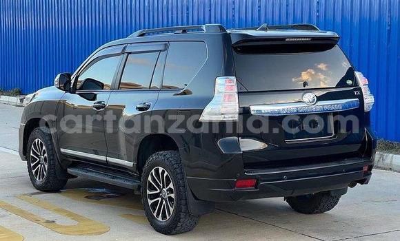 Nunua Ilio tumika Toyota Land Cruiser Prado Nyeusi Gari ndani ya Dar es Salaam nchini Dar es Salaam Nunua Ilio tumika Toyota Land Cruiser Prado Nyeusi Gari ndani ya Dar es Salaam nchini Dar es Salaam