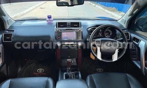 Nunua Ilio tumika Toyota Land Cruiser Prado Nyeusi Gari ndani ya Dar es Salaam nchini Dar es Salaam Nunua Ilio tumika Toyota Land Cruiser Prado Nyeusi Gari ndani ya Dar es Salaam nchini Dar es Salaam