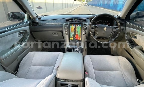Nunua Ilio tumika Toyota Crown Fedha Gari ndani ya Dar es Salaam nchini Dar es Salaam Nunua Ilio tumika Toyota Crown Fedha Gari ndani ya Dar es Salaam nchini Dar es Salaam