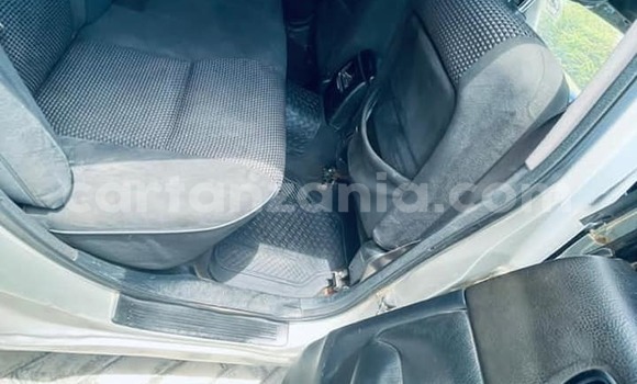 Nunua Ilio tumika Toyota Verosa Fedha Gari ndani ya Dar es Salaam nchini Dar es Salaam Nunua Ilio tumika Toyota Verosa Fedha Gari ndani ya Dar es Salaam nchini Dar es Salaam