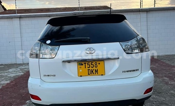Nunua Ilio tumika Toyota Harrier Nyeupe Gari ndani ya Dar es Salaam nchini Dar es Salaam Nunua Ilio tumika Toyota Harrier Nyeupe Gari ndani ya Dar es Salaam nchini Dar es Salaam
