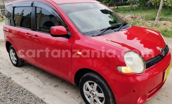 Buy Used Toyota Sienta Red Car in Dar es Salaam in Dar es Salaam Buy Used Toyota Sienta Red Car in Dar es Salaam in Dar es Salaam