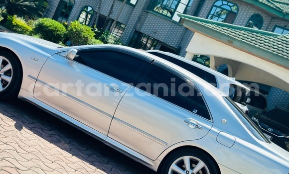 Buy Used Toyota Crown Silver Car in Dar es Salaam in Dar es Salaam Buy Used Toyota Crown Silver Car in Dar es Salaam in Dar es Salaam