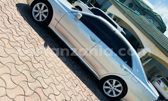 Buy Used Toyota Crown Silver Car in Dar es Salaam in Dar es Salaam Buy Used Toyota Crown Silver Car in Dar es Salaam in Dar es Salaam