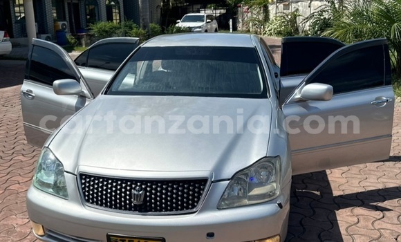 Buy Used Toyota Crown Silver Car in Dar es Salaam in Dar es Salaam Buy Used Toyota Crown Silver Car in Dar es Salaam in Dar es Salaam