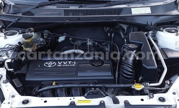 Buy Used Toyota RAV4 White Car in Dar es Salaam in Dar es Salaam Buy Used Toyota RAV4 White Car in Dar es Salaam in Dar es Salaam