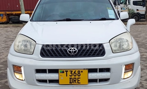 Buy Used Toyota RAV4 White Car in Dar es Salaam in Dar es Salaam Buy Used Toyota RAV4 White Car in Dar es Salaam in Dar es Salaam