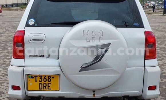 Buy Used Toyota RAV4 White Car in Dar es Salaam in Dar es Salaam Buy Used Toyota RAV4 White Car in Dar es Salaam in Dar es Salaam