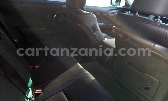 Nunua Imported Toyota Crown Nyeusi Gari ndani ya Dar es Salaam nchini Dar es Salaam Nunua Imported Toyota Crown Nyeusi Gari ndani ya Dar es Salaam nchini Dar es Salaam
