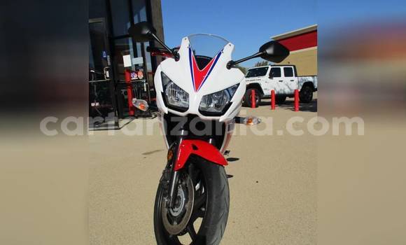 Buy Used Honda CBR 1000 RR Red Bike in Bagamoyo in Pwani Buy Used Honda CBR 1000 RR Red Bike in Bagamoyo in Pwani