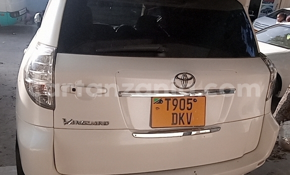 Nunua Ilio tumika Toyota Vanguard Nyeupe Gari ndani ya Dar es Salaam nchini Dar es Salaam Nunua Ilio tumika Toyota Vanguard Nyeupe Gari ndani ya Dar es Salaam nchini Dar es Salaam
