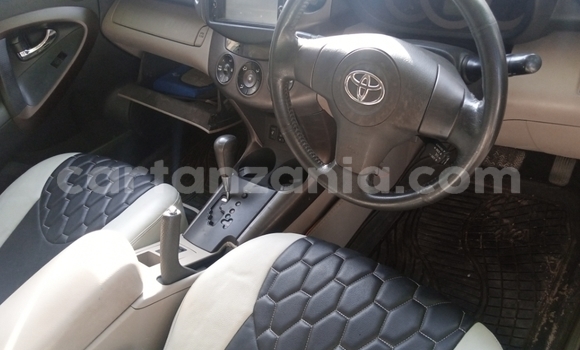 Nunua Ilio tumika Toyota Vanguard Nyeupe Gari ndani ya Dar es Salaam nchini Dar es Salaam Nunua Ilio tumika Toyota Vanguard Nyeupe Gari ndani ya Dar es Salaam nchini Dar es Salaam