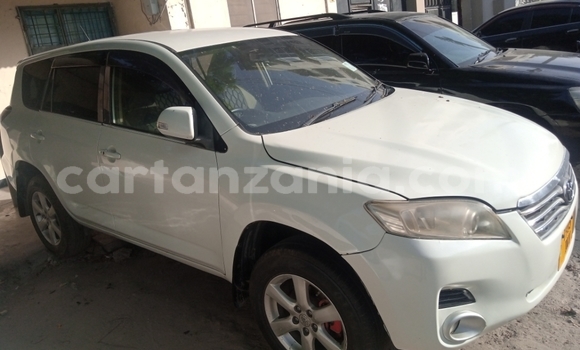 Nunua Ilio tumika Toyota Vanguard Nyeupe Gari ndani ya Dar es Salaam nchini Dar es Salaam Nunua Ilio tumika Toyota Vanguard Nyeupe Gari ndani ya Dar es Salaam nchini Dar es Salaam