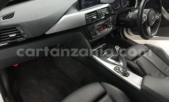 Nunua Imported BMW 3–Series Nyeupe Gari ndani ya Dar es Salaam nchini Dar es Salaam Nunua Imported BMW 3–Series Nyeupe Gari ndani ya Dar es Salaam nchini Dar es Salaam
