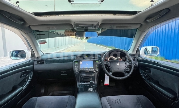 Buy Used Toyota Crown White Car in Dar es Salaam in Dar es Salaam Buy Used Toyota Crown White Car in Dar es Salaam in Dar es Salaam